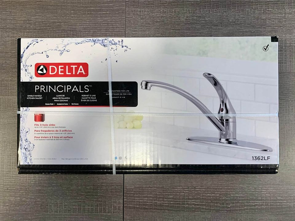 Delta Principals Kitchen Faucet - Chrome